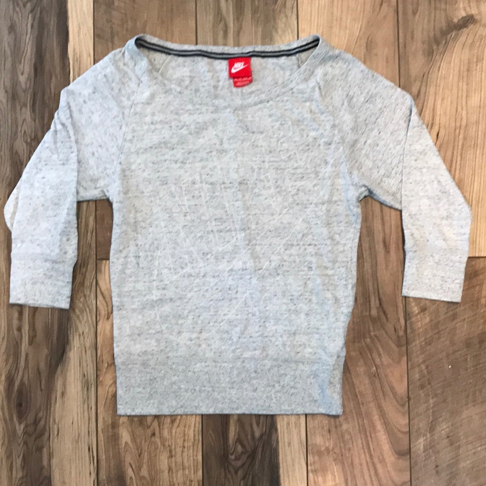 NIKE grey 3/4 sleeve women’s shirt
